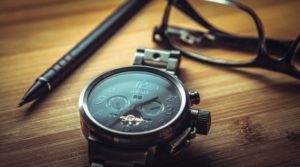 jak vybrat hodinky