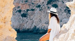 Dovolenka pri mori sa blíži. Čo znosíte a v čom zároveň budete in?