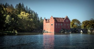 Päť českých hradov a zámkov, ktoré nezabudnite počas sezóny navštíviť